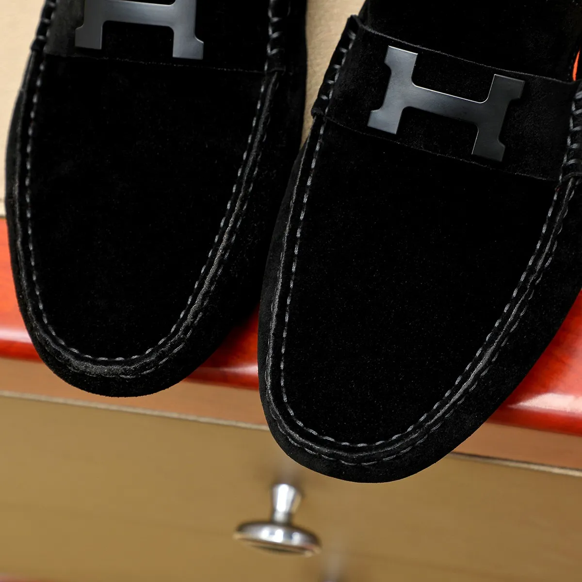 Men's shoes 💰380 🕷🕷【HERMES】Same style at Hermès counters 🇨🇳 Classic slip-on shoes 1:1 mold opening 💯 Original quality 🍓 Made of imported first-layer cowhide 🍅 pigskin lining 🌶🌶 Super high-end men's leather shoes 🇨🇳 Solid and stable, very special 🍇 Color, code number 38-44 (45.46/47 customized)...